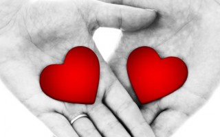 hands_with_hearts_202589